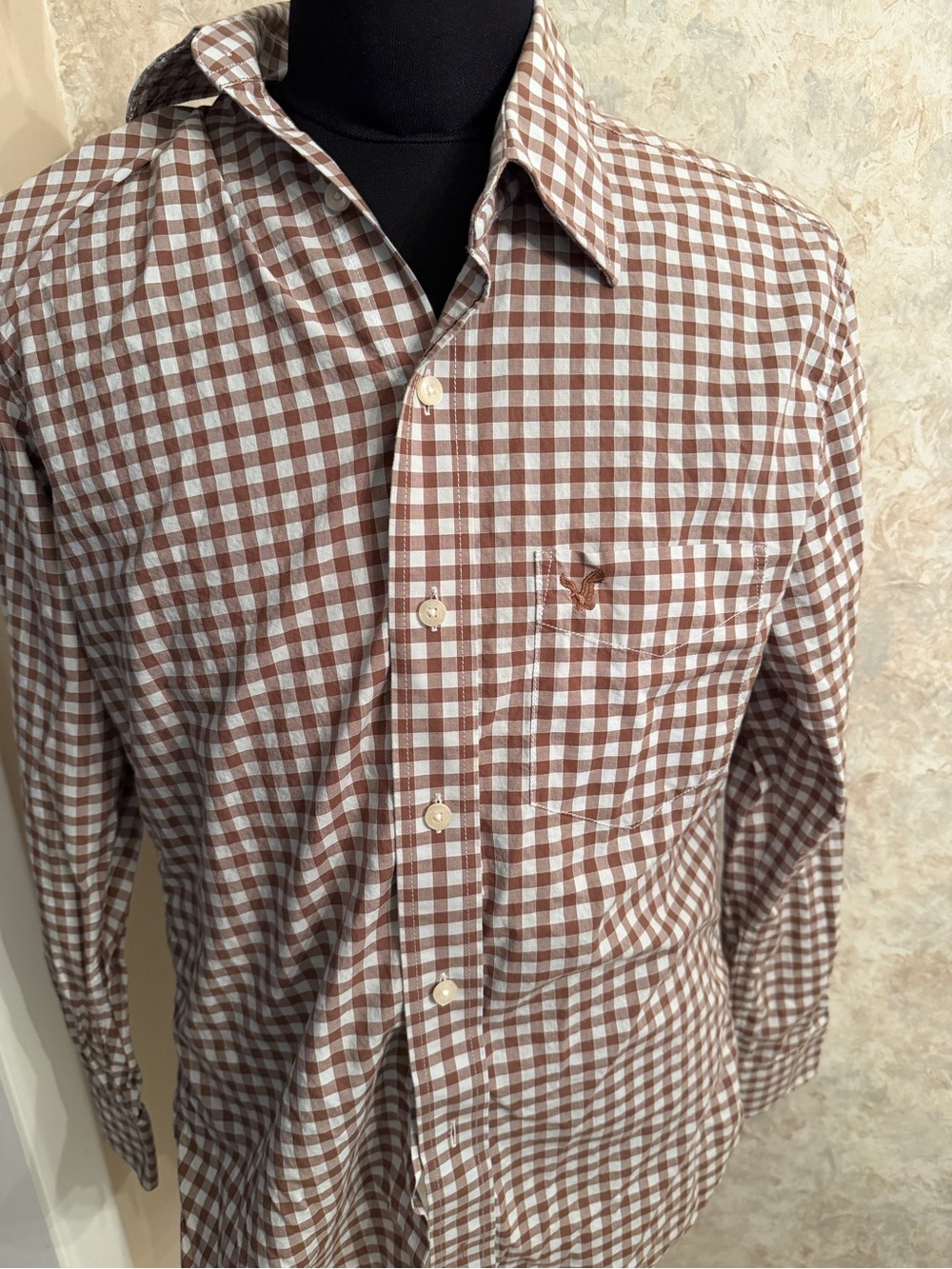 American Eagle Men's Brown and White  Button-Up Shirt